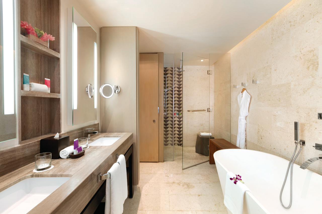 Hyatt Zilara Ocean View Junior Suite bathroom