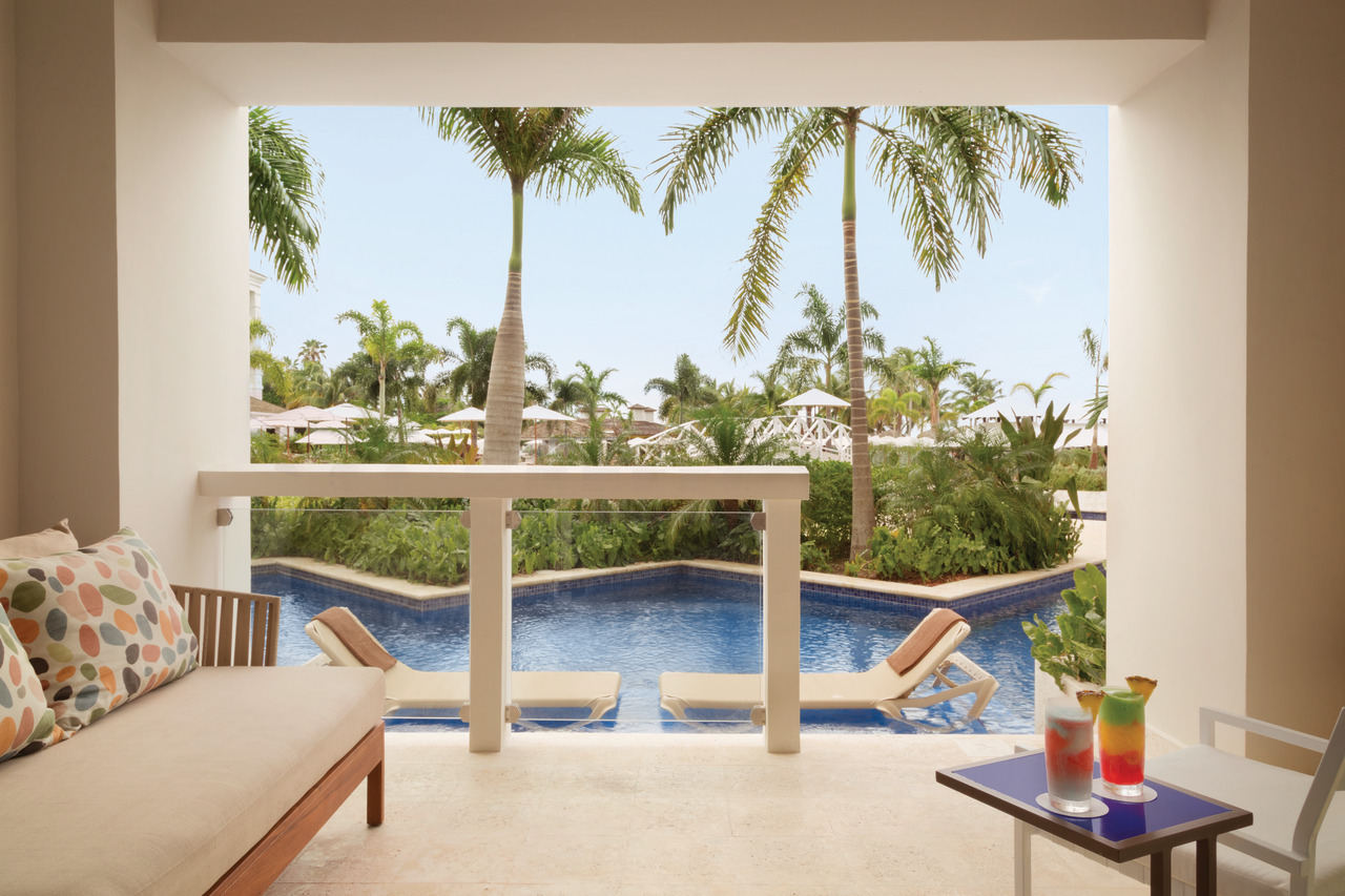 Hyatt Zilara Swim-Up Junior Suite pool access
